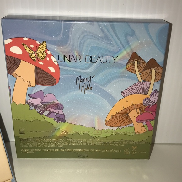 Lunar Beauty Moonshroom Highlighter Palette, NEW - Picture 3 of 10